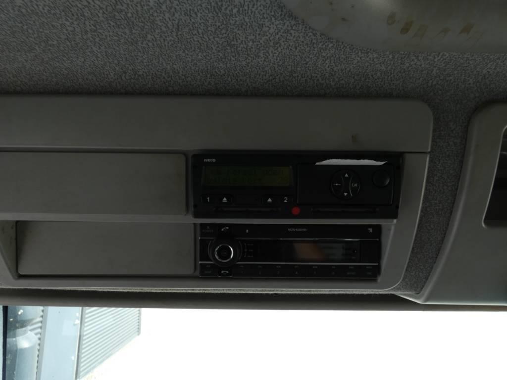 Iveco 150E 25 Lastbil med kran