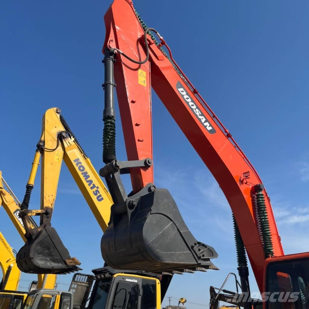 Doosan DX 300 Gravemaskiner på larvebånd
