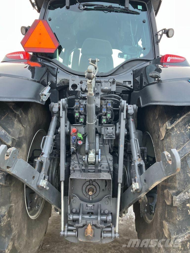 Valtra Q305 Traktorer
