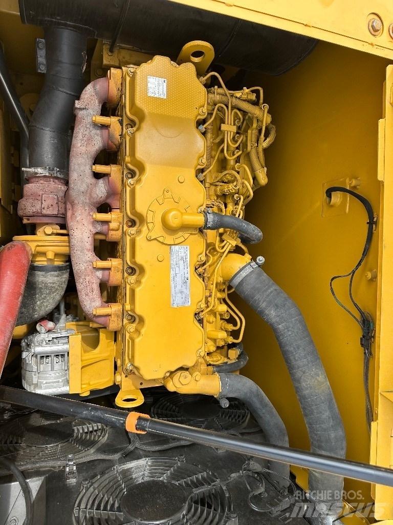 CAT CAT320 Midi-gravemaskiner 7t - 12t