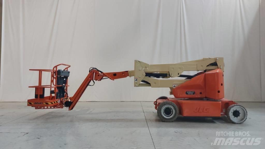 JLG E 400 AJPN Bomlifte med knækarm