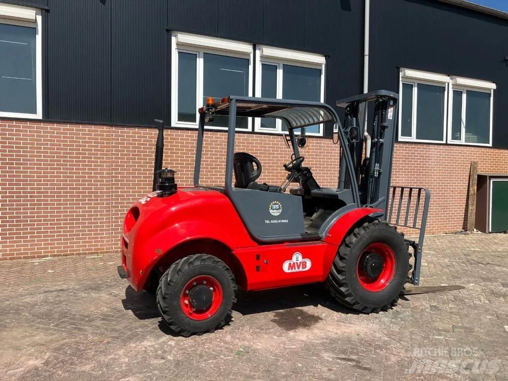JAC CPCD35 Terrængående gaffeltruck