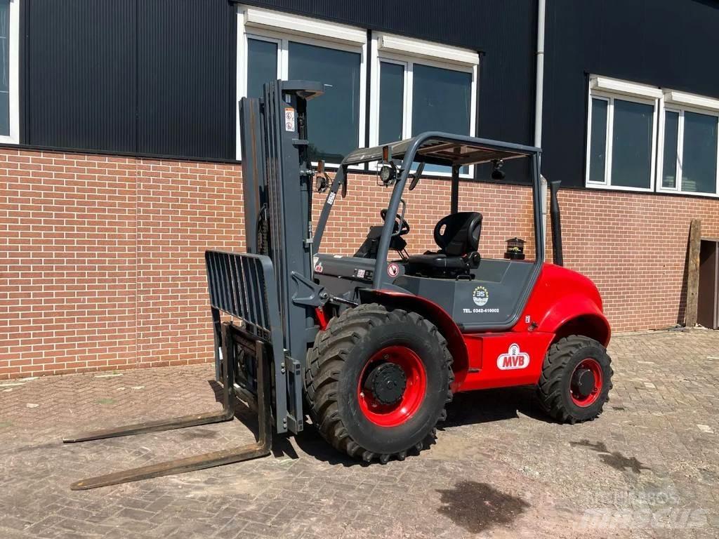 JAC CPCD35 Terrængående gaffeltruck