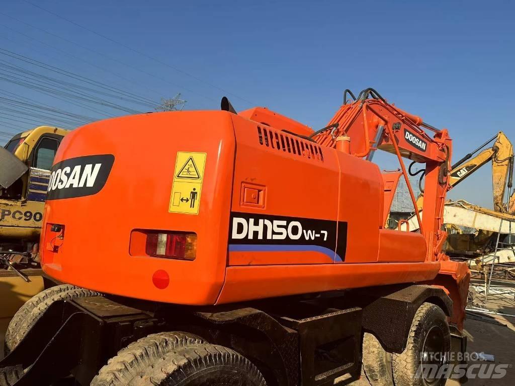 Doosan 150 W-7 Gravemaskiner på hjul