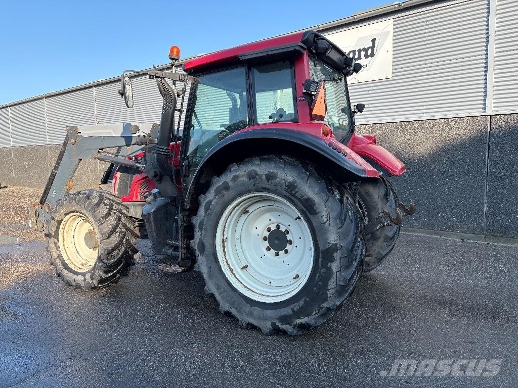 Valtra N 143 Traktorer