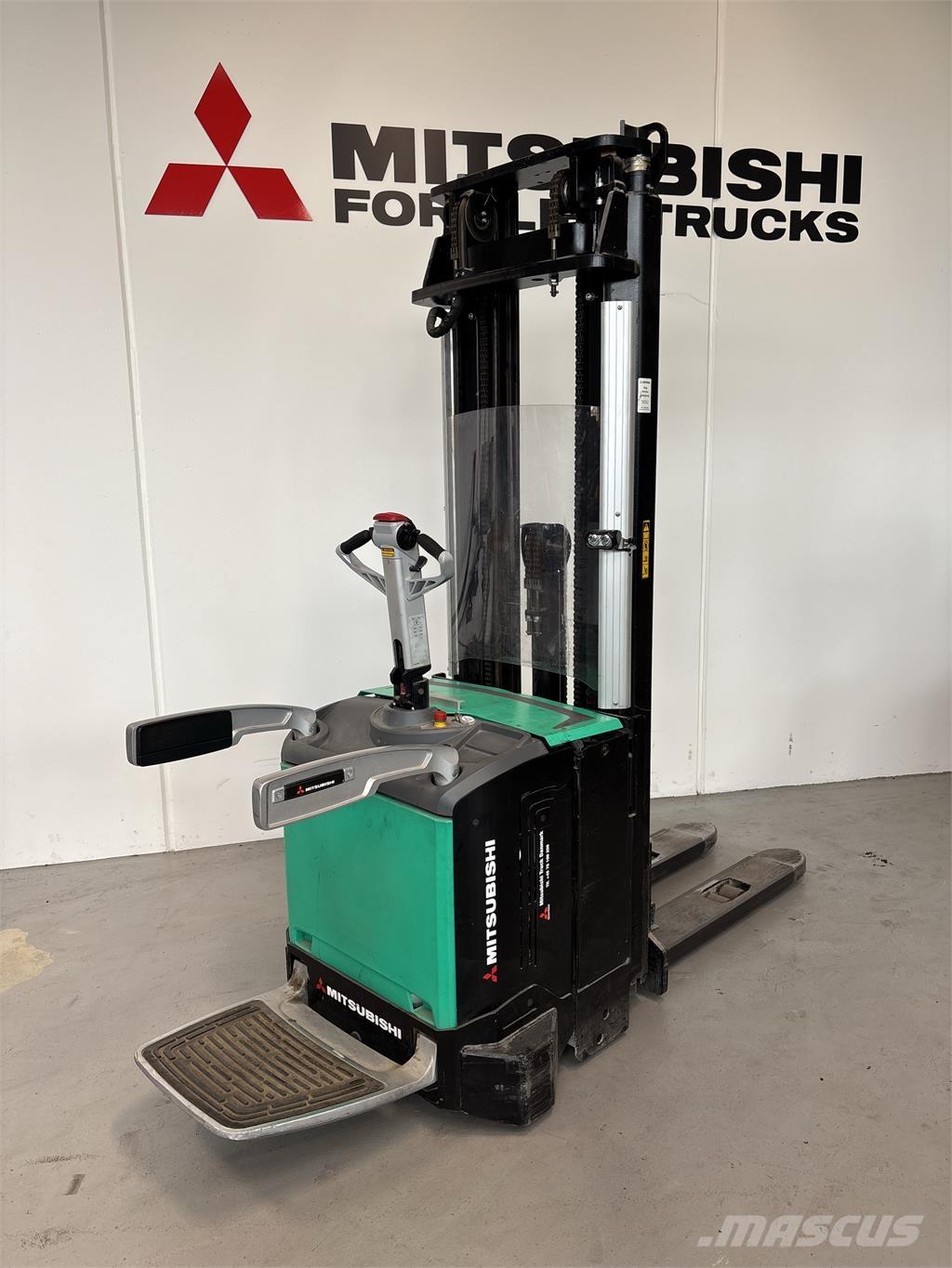 Mitsubishi SBV16N Selvkørende stablere