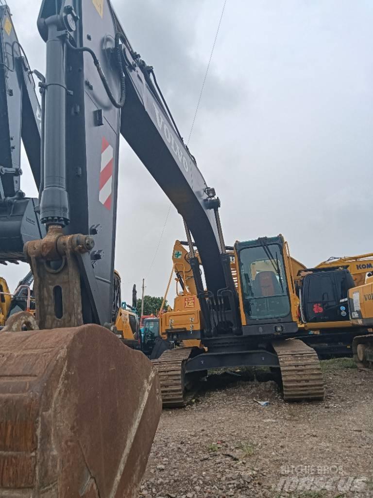 Volvo EC 210 Gravemaskiner på larvebånd