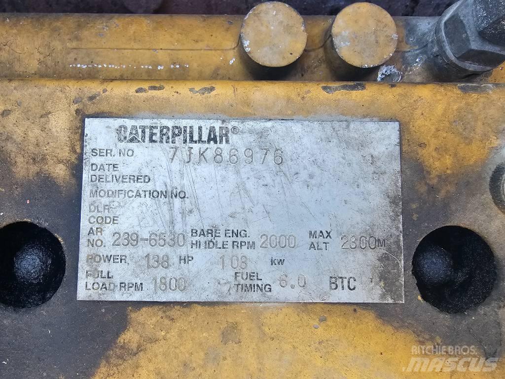 CAT 321C Gravemaskiner på larvebånd