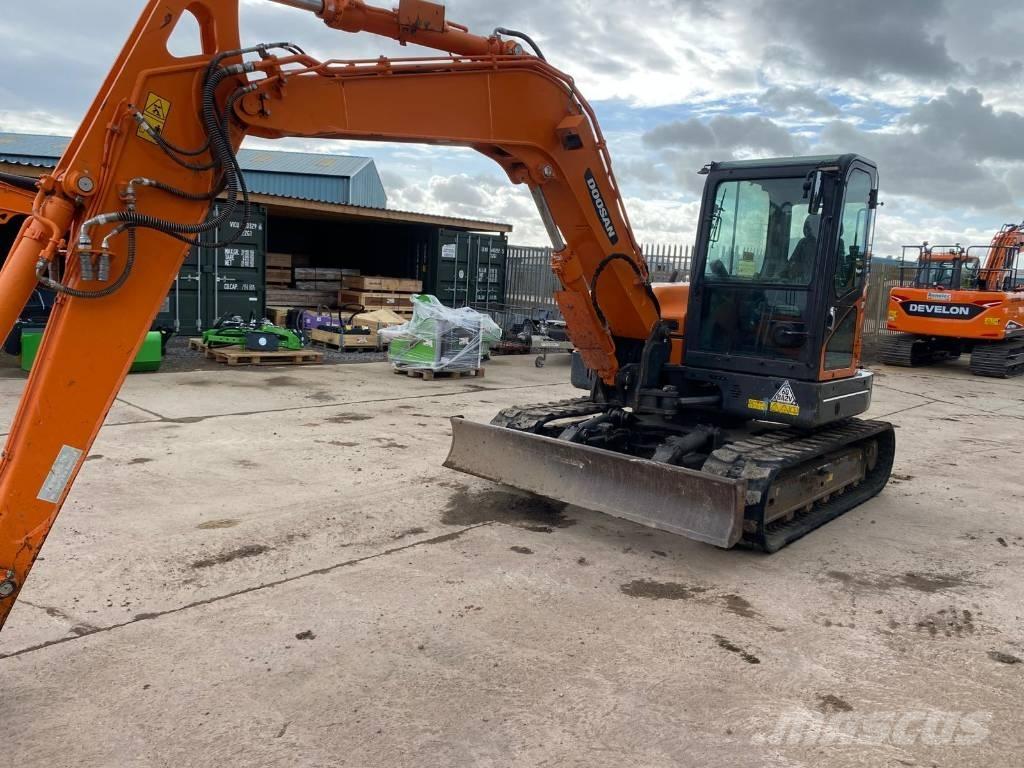 Doosan Develon DX85R Midi-gravemaskiner 7t - 12t