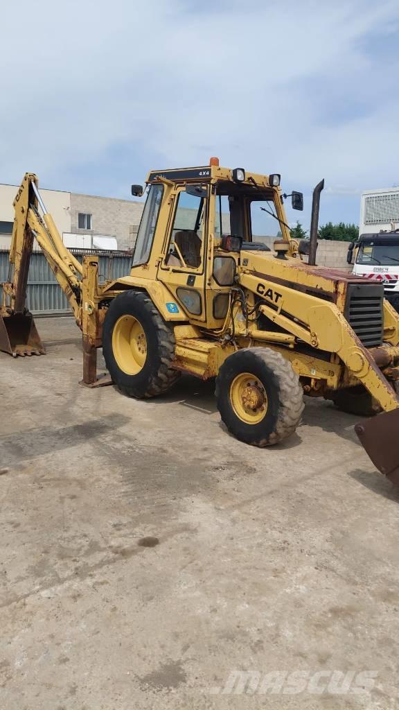 CAT 428 B 4x4 Rendegravere