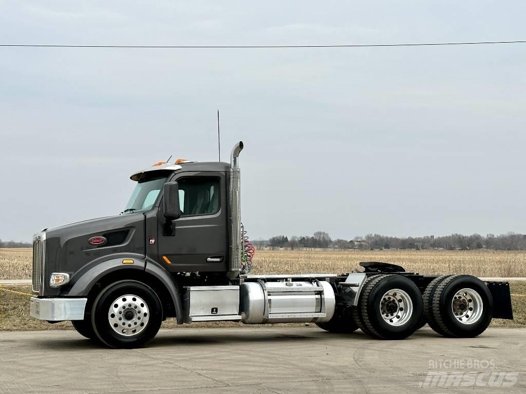 Peterbilt 567 Trækkere