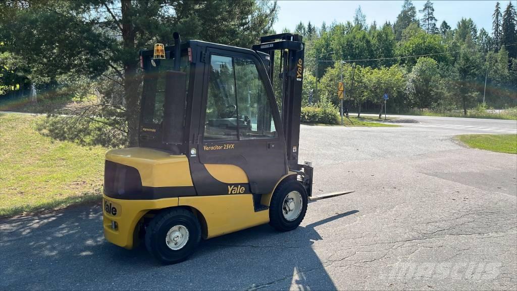 Yale GDP 25 VX Diesel gaffeltrucks