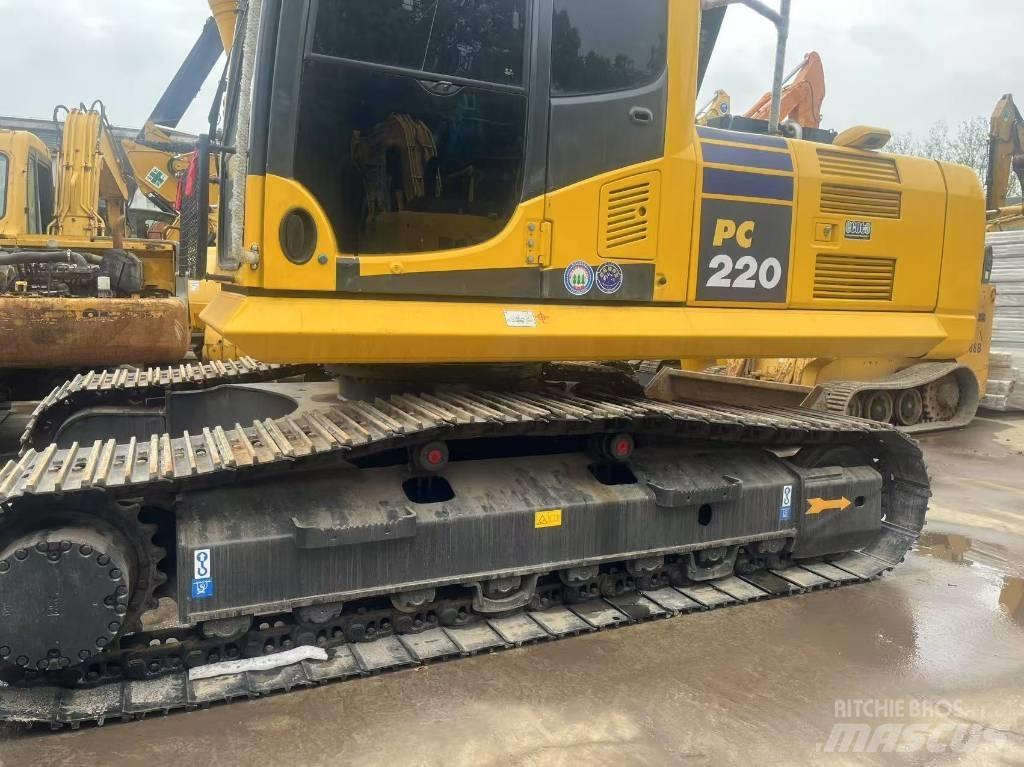 Komatsu PC 220-8 Gravemaskiner på larvebånd