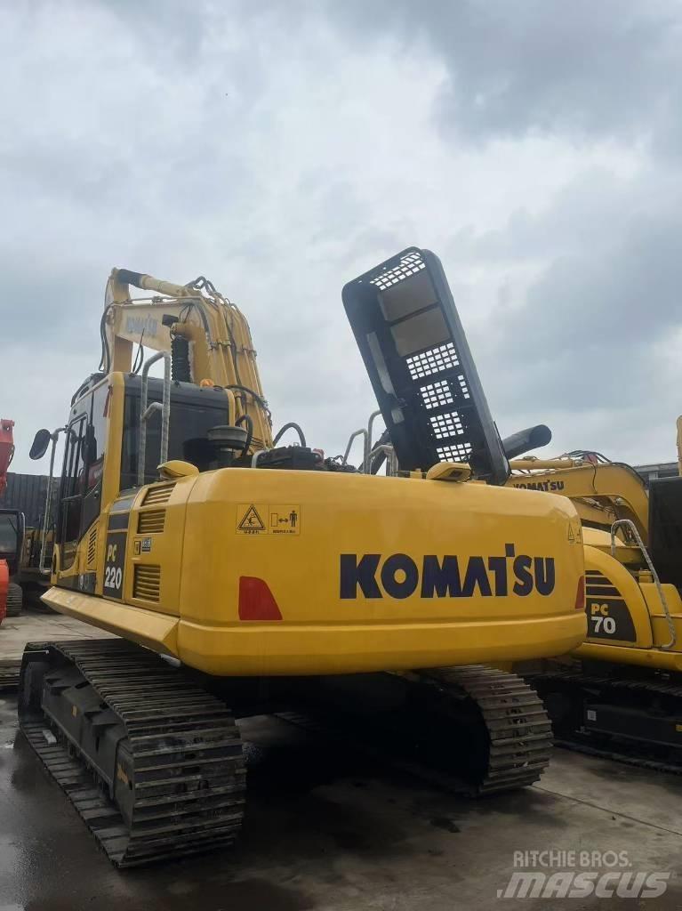 Komatsu PC 220-8 Gravemaskiner på larvebånd