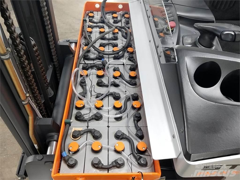 Still FM-X10 Reachtruck