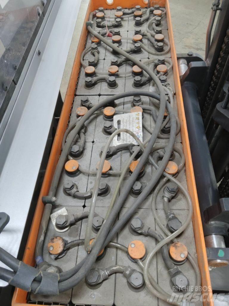 Still FM-X10 Reachtruck