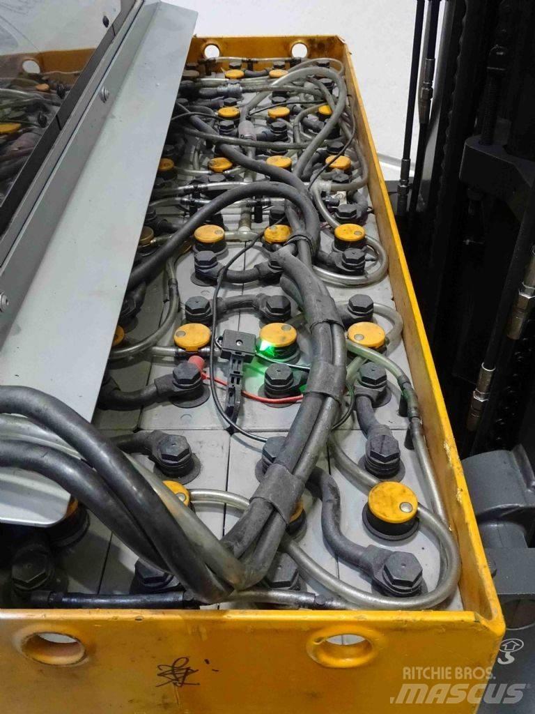 Still FM-X10 Reachtruck