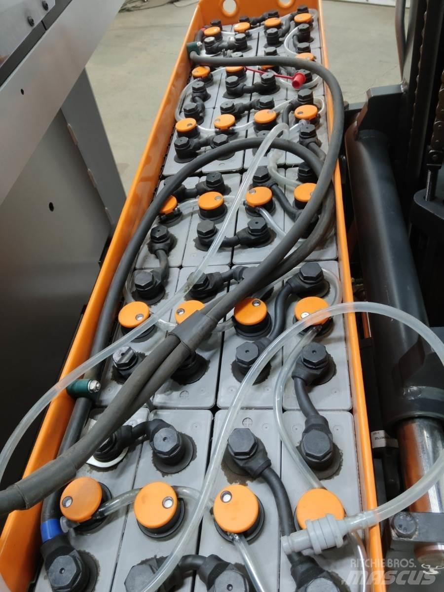 Still FM-X10 Reachtruck