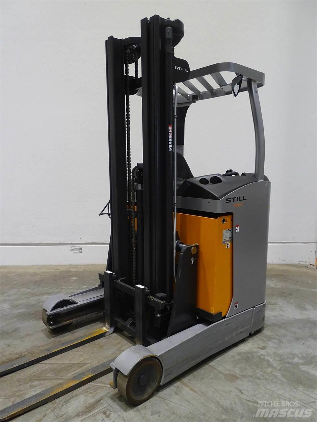 Still FM-X10 Reachtruck