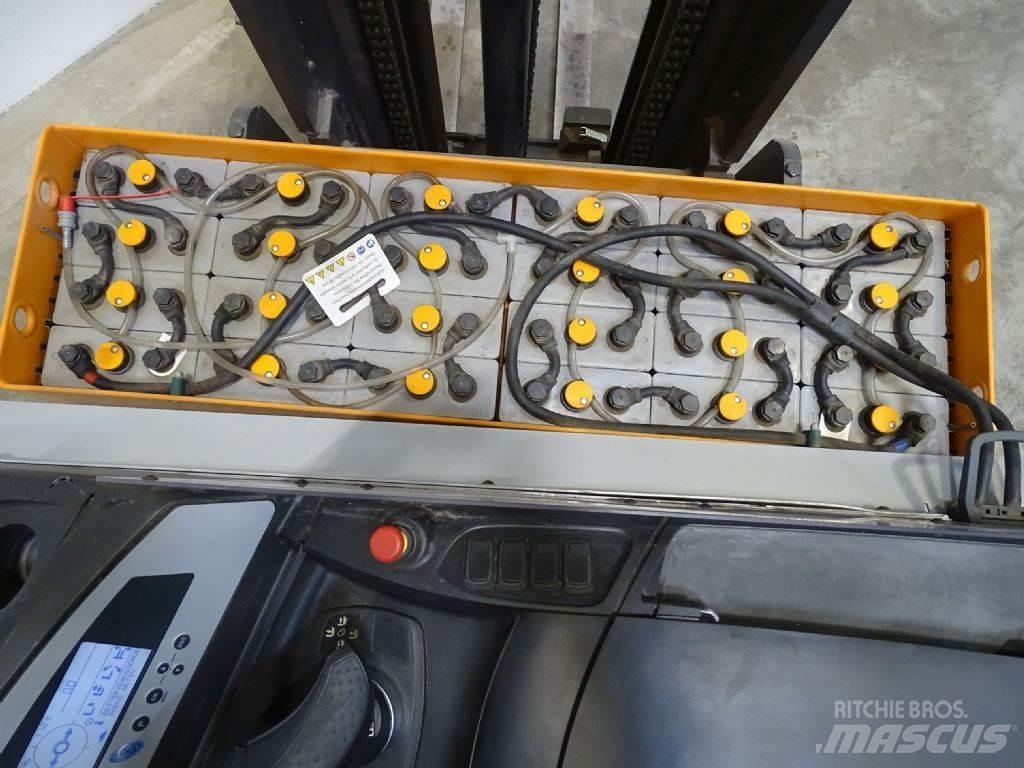Still FM-X12 Reachtruck
