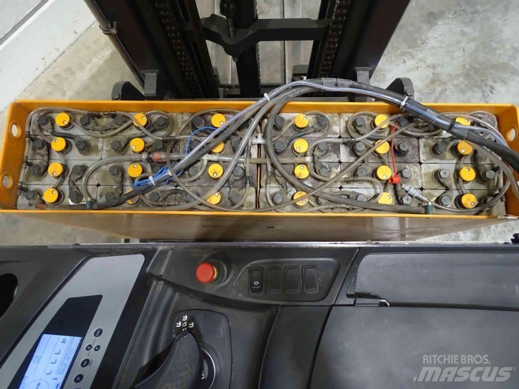 Still FM-X12 Reachtruck