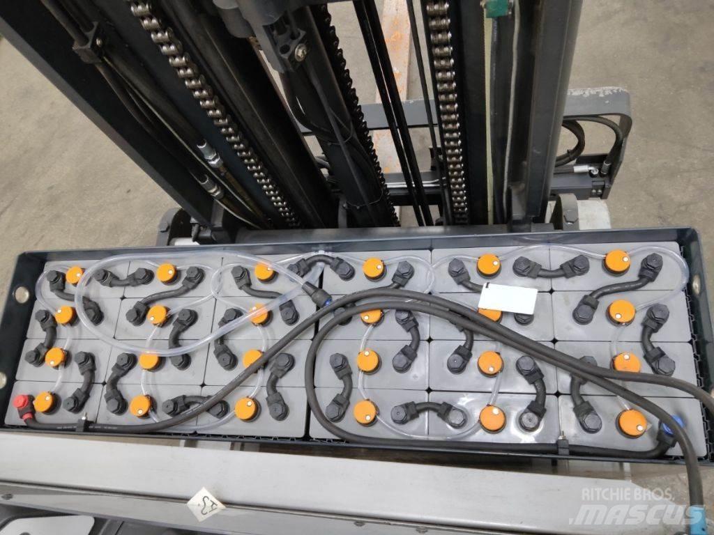 Still FM-X14 Reachtruck