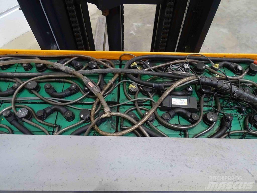Still FM-X14 Reachtruck