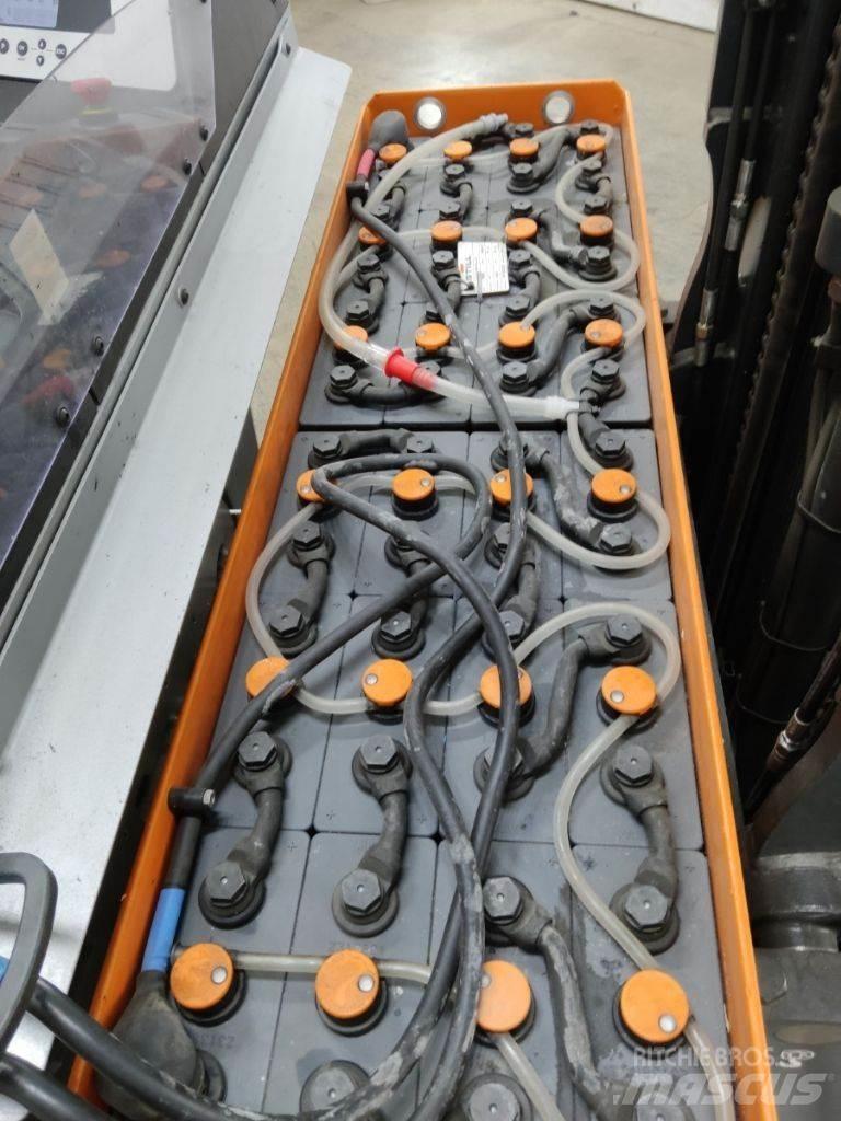 Still FM-X14 Reachtruck