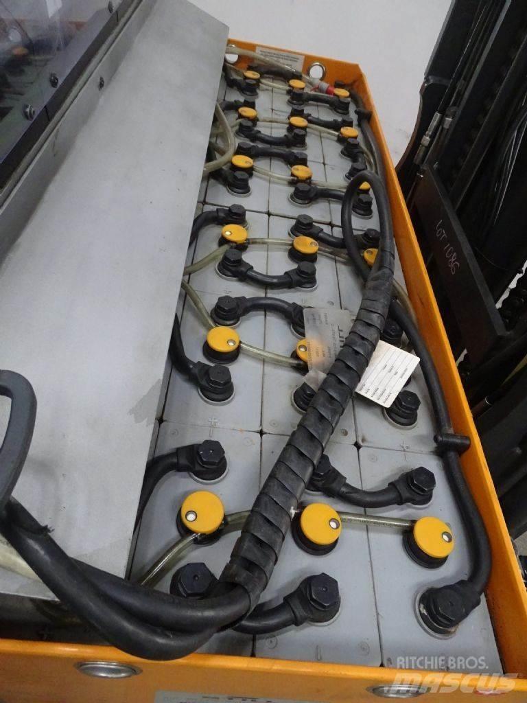 Still FM-X14 Reachtruck