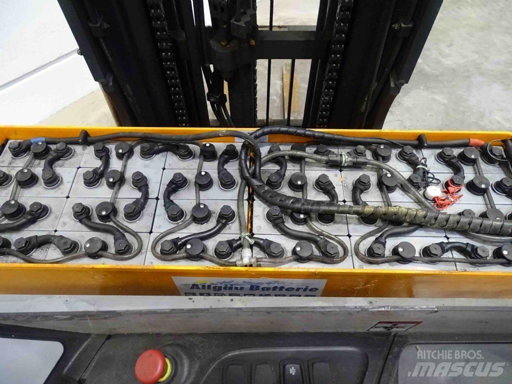 Still FM-X14 Reachtruck