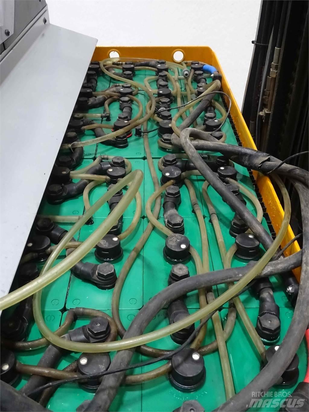 Still FM-X14 Reachtruck
