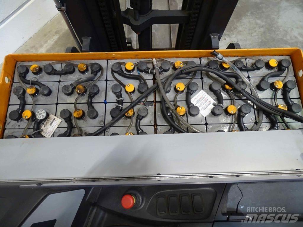 Still FM-X14 Reachtruck