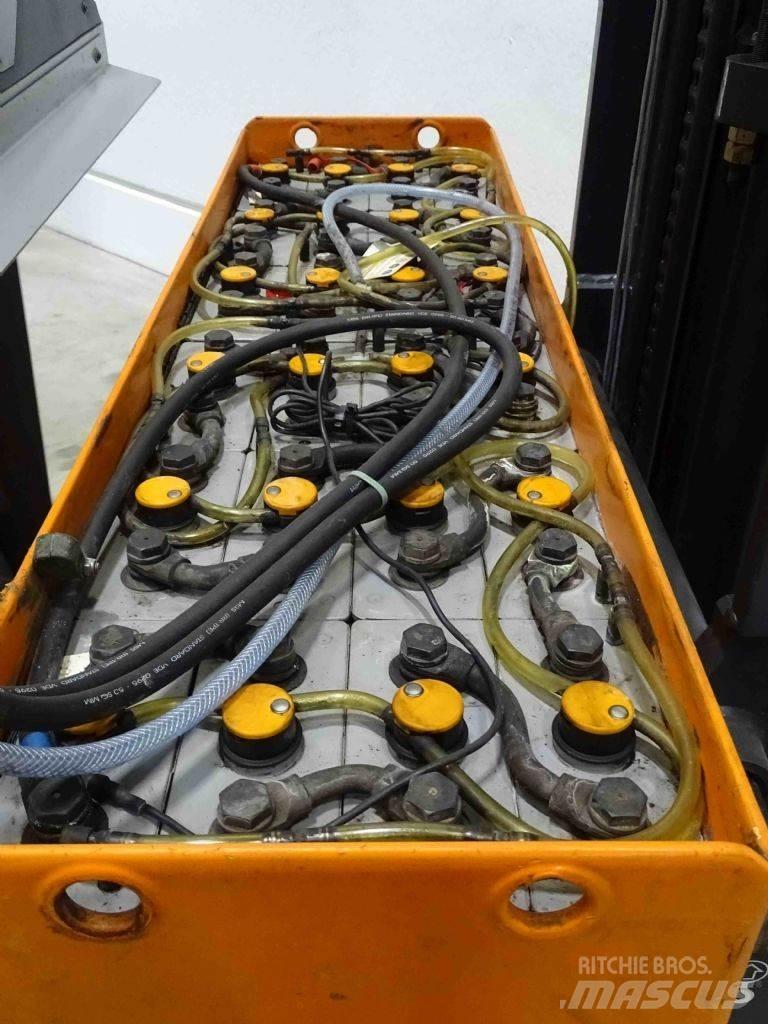 Still FM-X14 Reachtruck
