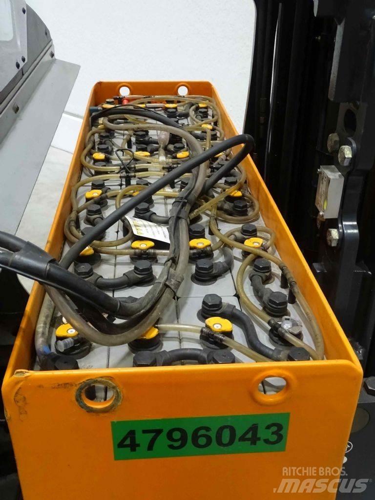 Still FM-X14 Reachtruck