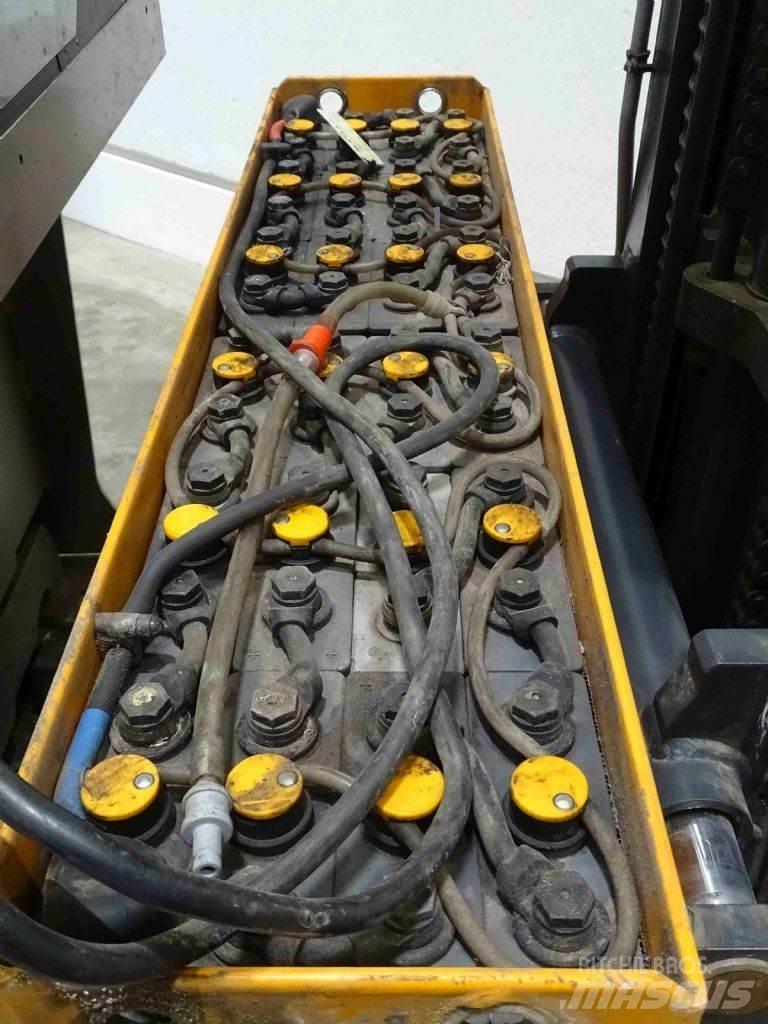 Still FM-X14 Reachtruck