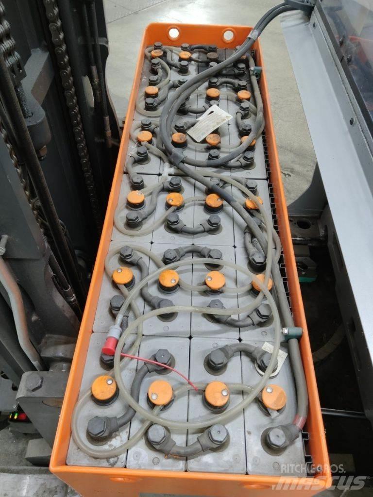 Still FM-X14 Reachtruck