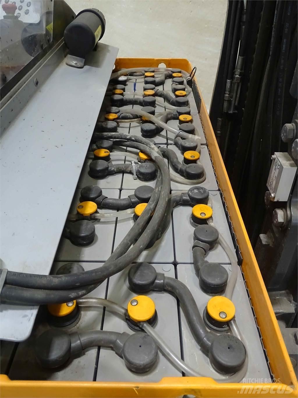 Still FM-X14 Reachtruck