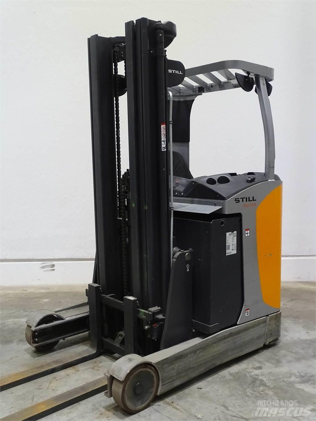 Still FM-X14 Reachtruck