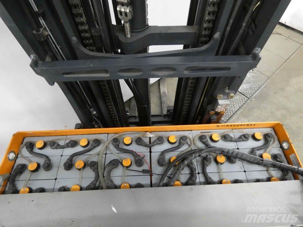Still FM-X14 Reachtruck