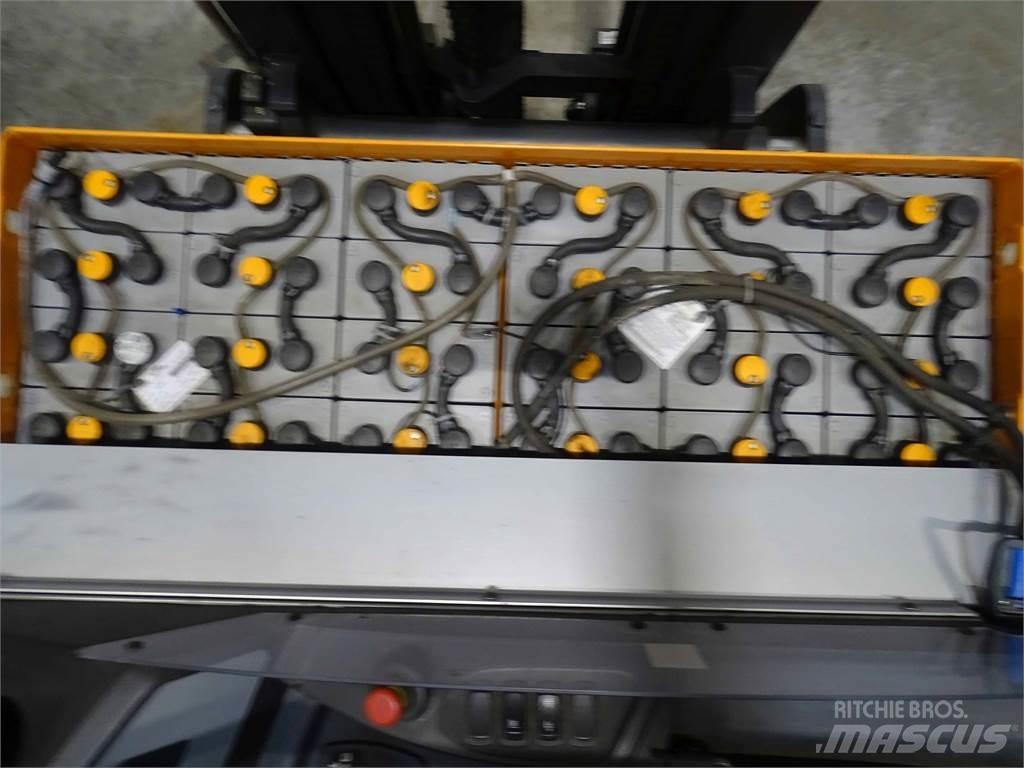 Still FM-X14 Reachtruck