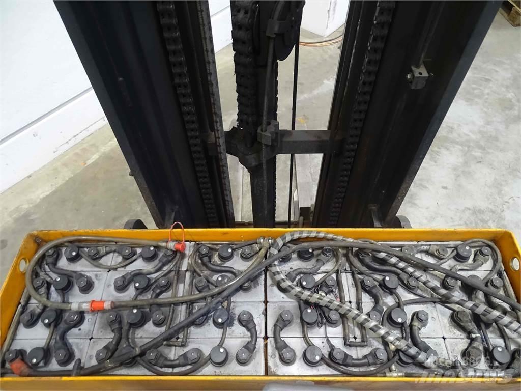 Still FM-X14 Reachtruck