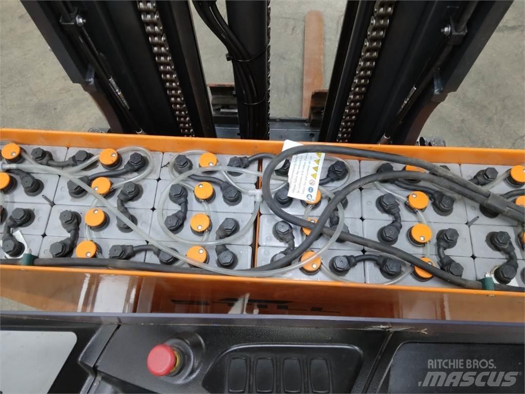 Still FM-X14 Reachtruck