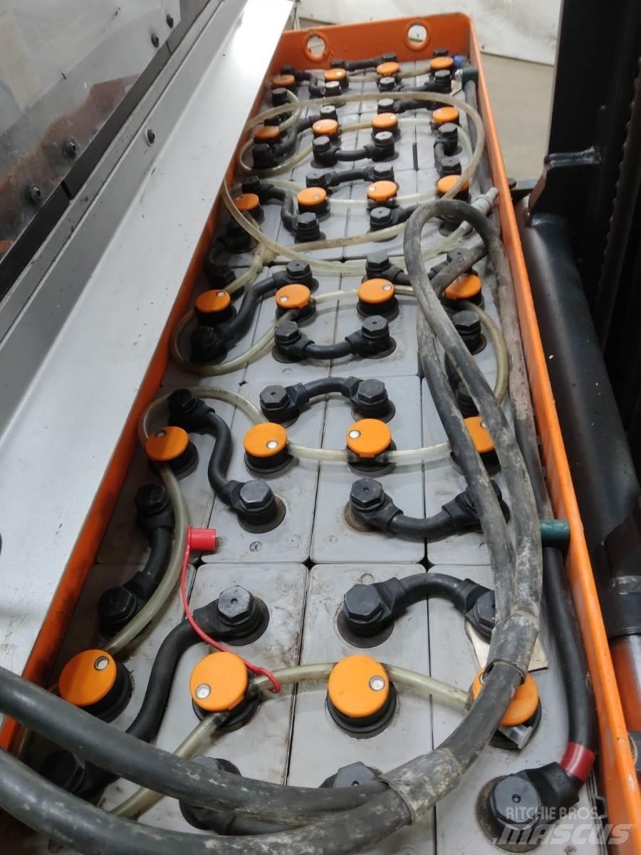 Still FM-X14 Reachtruck