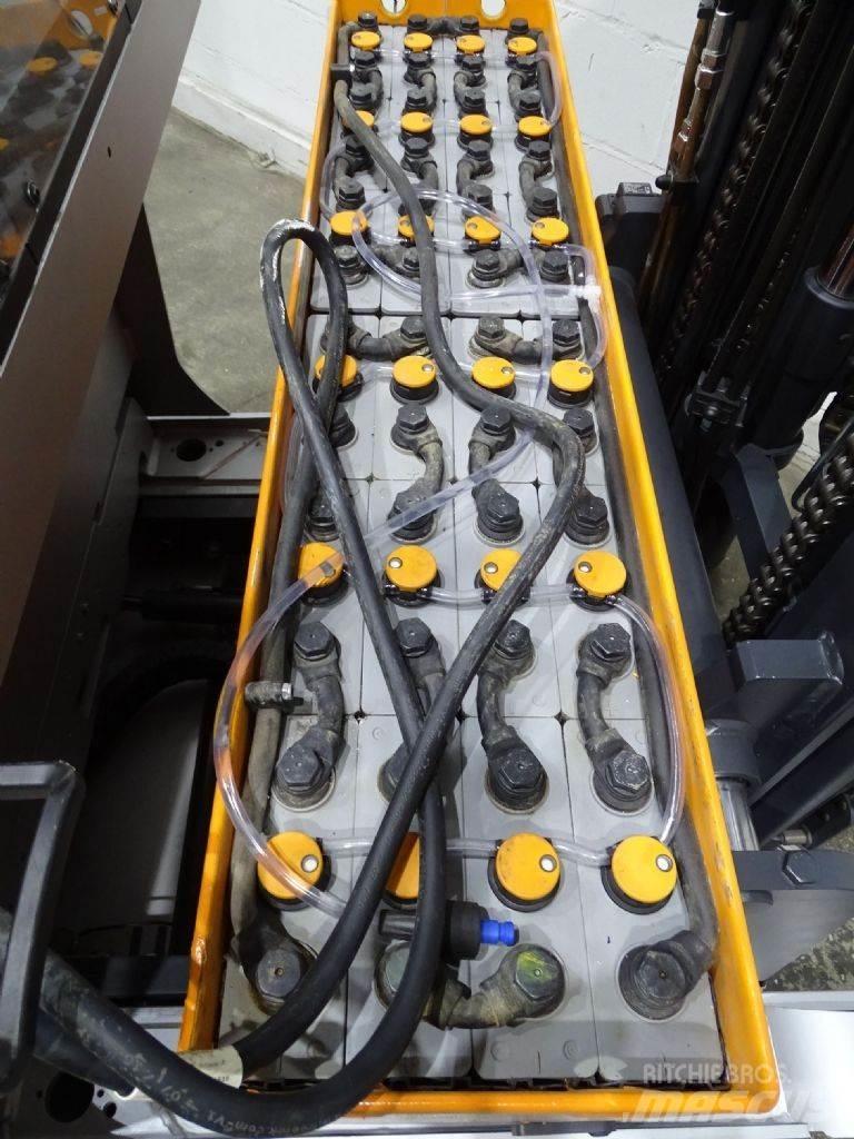 Still FM-X17 Reachtruck