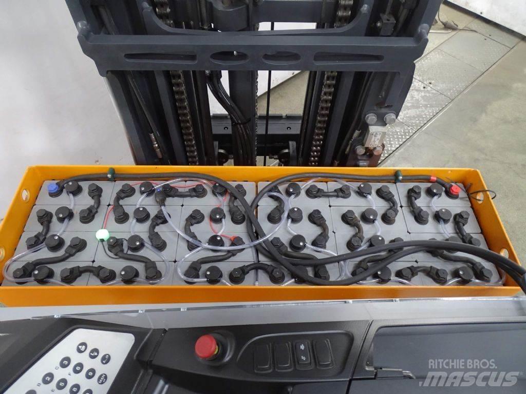 Still FM-X17 Reachtruck