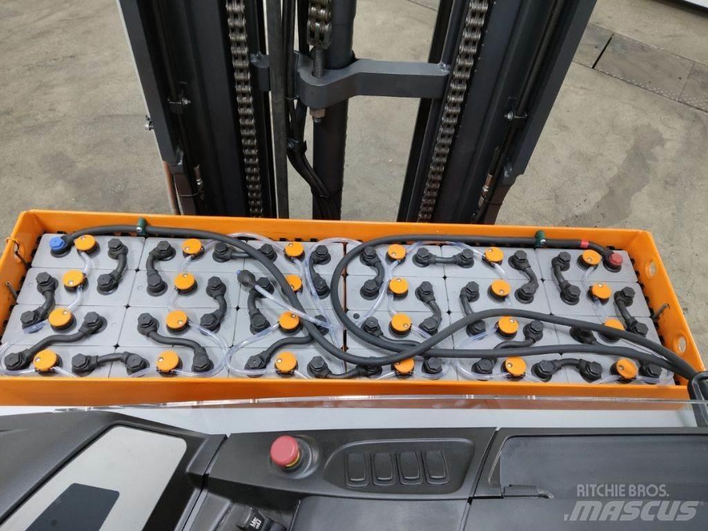 Still FM-X17 Reachtruck