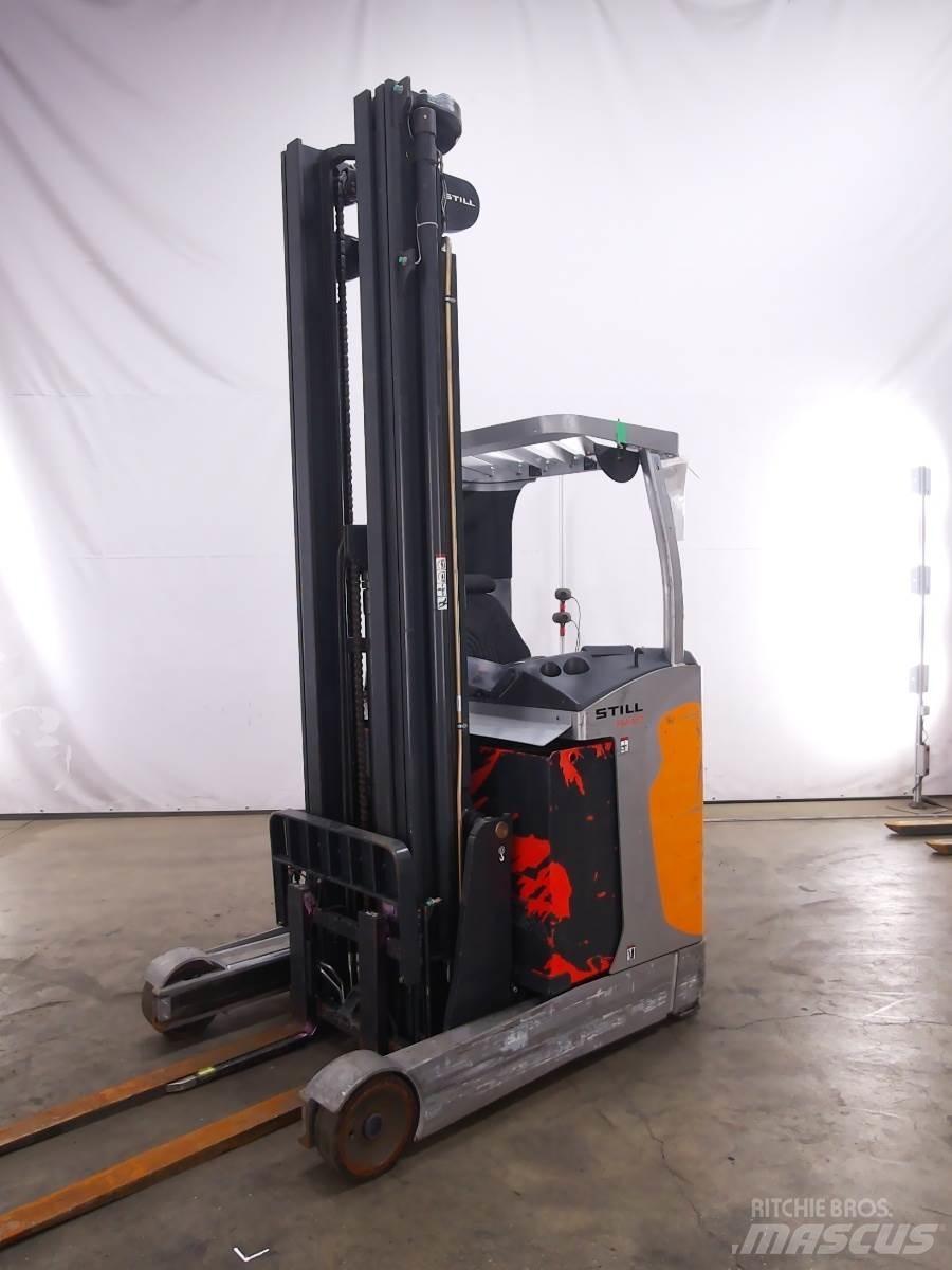 Still FM-X17 Reachtruck