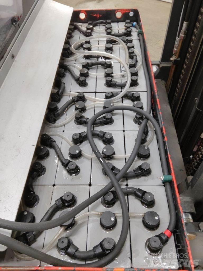 Still FM-X17 Reachtruck