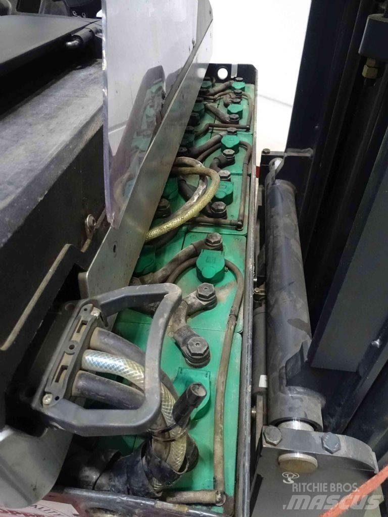 Still FM-X17 Reachtruck