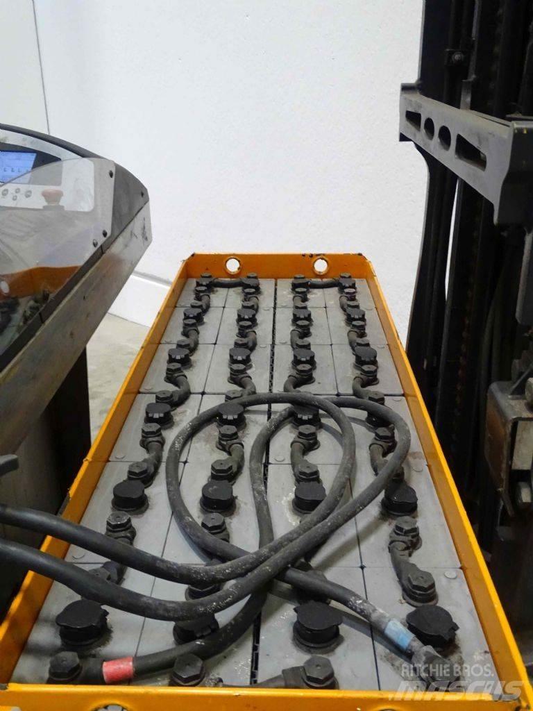 Still FM-X17 Reachtruck